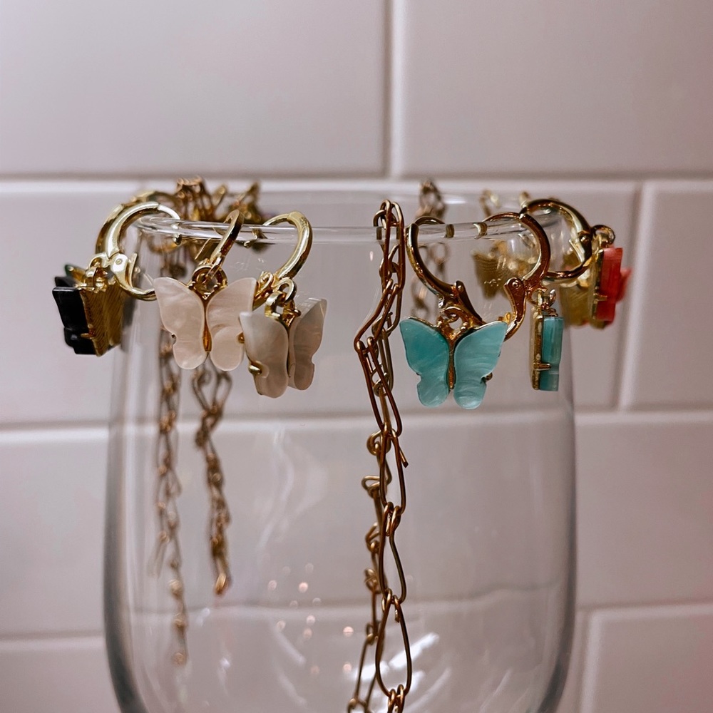 Butterfly Earrings Black, White, Pink, Blue, Red, Purple, Green, Yellow - Picture 2 of 15